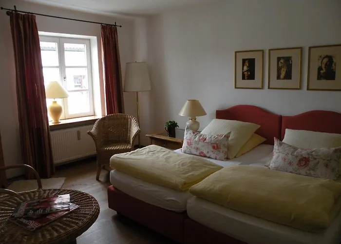 Alte Posthalterei Han/Misafirhane 3*